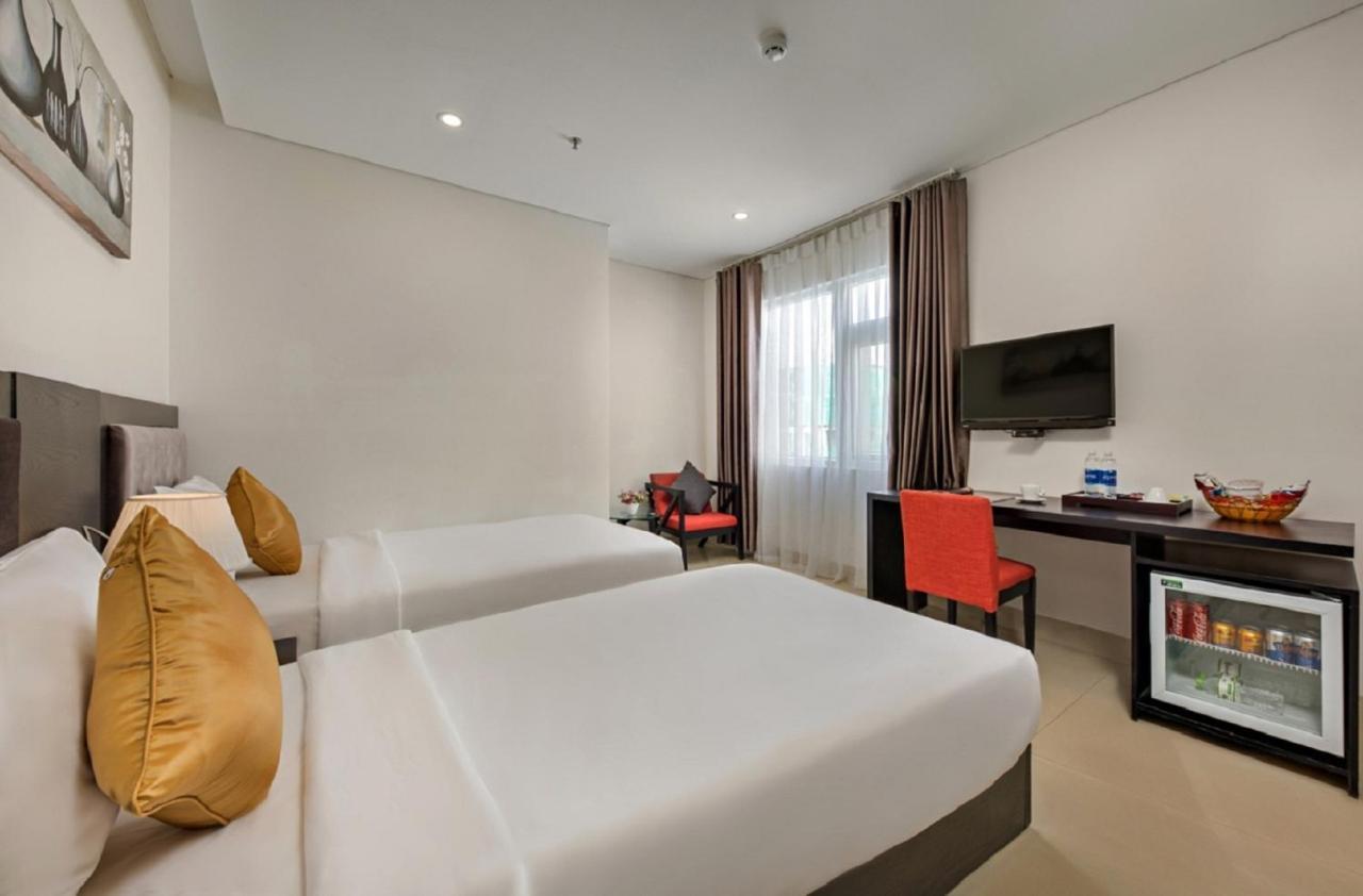 Golden Star Suite Hotel By Thg Da Nang Exterior foto